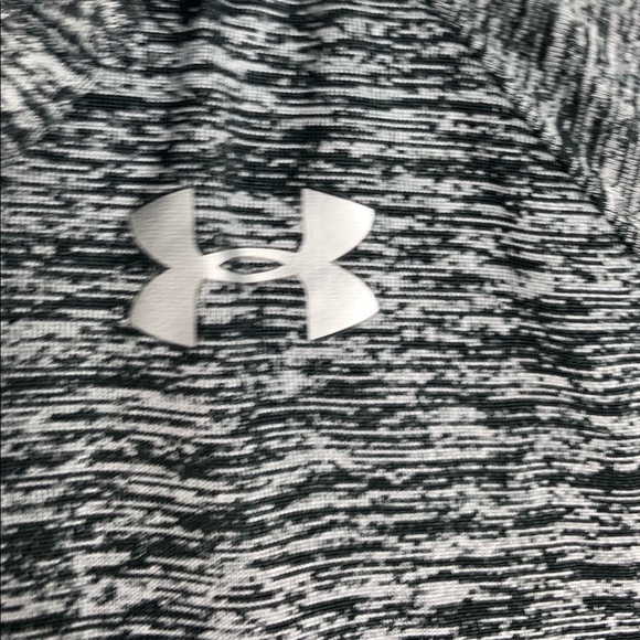 Under Armour light weight hoodie - Picture 2 of 3